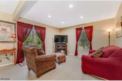 34 Pond Ridge Dr, Clinton, NJ 08809 - Photo 19
