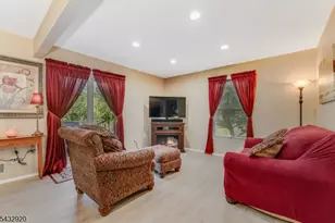 34 Pond Ridge Dr, Clinton, NJ 08809 - Photo 19