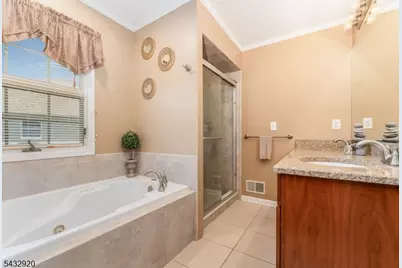 34 Pond Ridge Dr, Clinton, NJ 08809 - Photo 27