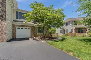 34 Pond Ridge Dr, Clinton, NJ 08809 - Photo 31