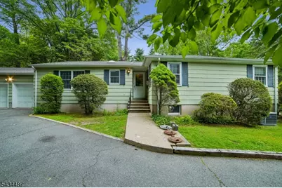 137 Beekman Rd, Summit, NJ 07901 - Photo 35