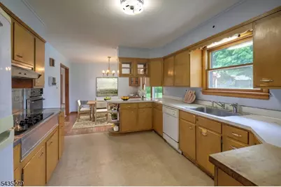 7 Mosle Rd, Peapack Gladstone Boro, NJ 07934 - Photo 5