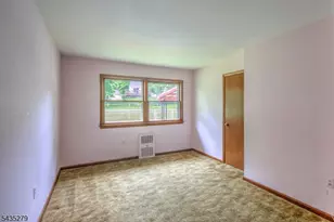 7 Mosle Rd, Peapack Gladstone Boro, NJ 07934 - Photo 11