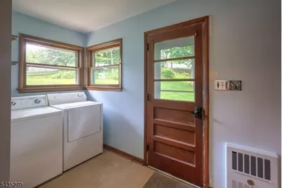 7 Mosle Rd, Peapack Gladstone Boro, NJ 07934 - Photo 13