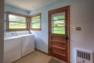 7 Mosle Rd, Peapack Gladstone Boro, NJ 07934 - Photo 13