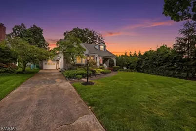 47 Victor Pl, Hawthorne, NJ 07506 - Photo 1