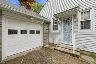 47 Victor Pl, Hawthorne, NJ 07506 - Photo 3