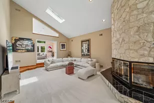 8 Union Hill Rd, Denville, NJ 07834 - Photo 5