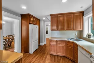 105 Somerville Rd, Bedminster Township, NJ 07921 - Photo 11