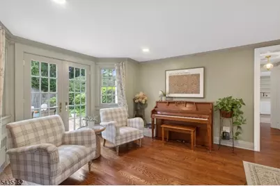 8 Normandie Pl, Cranford Township, NJ 07016 - Photo 5