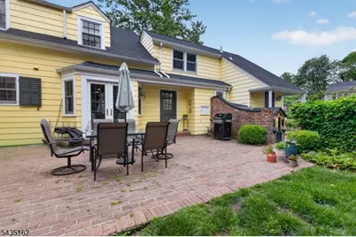 8 Normandie Pl, Cranford Township, NJ 07016 - Photo 25