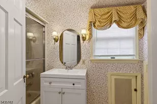 8 Normandie Pl, Cranford Township, NJ 07016 - Photo 17