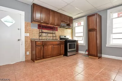 70 Newark Ave, Paterson, NJ 07503 - Photo 7