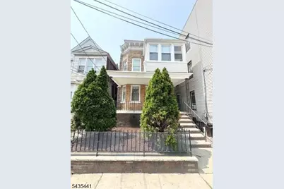 187 Wegman Pkwy #2, Jersey City, NJ 07305 - Photo 7
