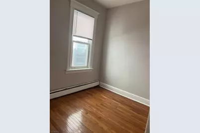 187 Wegman Pkwy #2, Jersey City, NJ 07305 - Photo 5