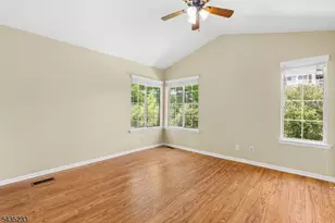 44 Morgan Ct, Bedminster Township, NJ 07921 - Photo 9