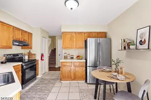 44 Morgan Ct, Bedminster Township, NJ 07921 - Photo 9