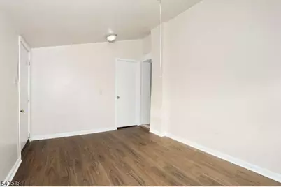 68 Mohawk Ave #2, Hawthorne, NJ 07506 - Photo 11