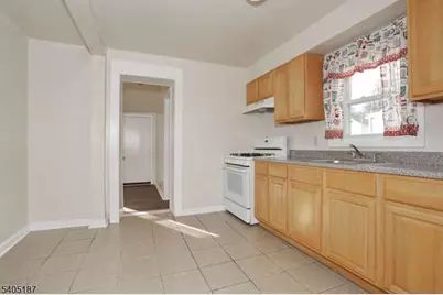 68 Mohawk Ave #2, Hawthorne, NJ 07506 - Photo 5