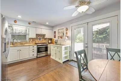 15 Canterbury Rd, Ringwood, NJ 07456 - Photo 9