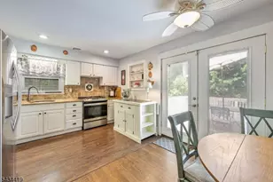 15 Canterbury Rd, Ringwood, NJ 07456 - Photo 9