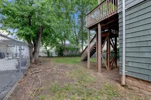 110 W 16th St, Linden, NJ 07036 - Photo 27