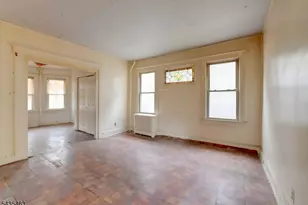 110 W 16th St, Linden, NJ 07036 - Photo 7