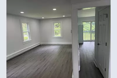 1104 N Washington Ave, Green Brook Township, NJ 08812 - Photo 5