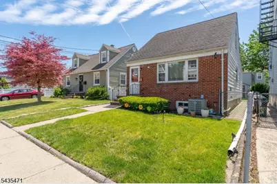 19 Albert St, North Arlington, NJ 07031 - Photo 3