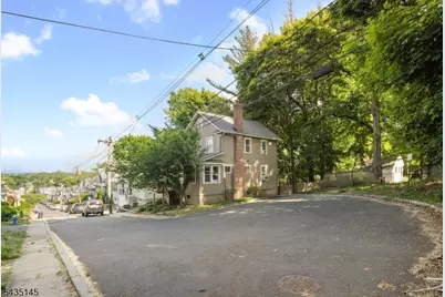 51 Ridgehurst Rd, West Orange Township, NJ 07052 - Photo 23