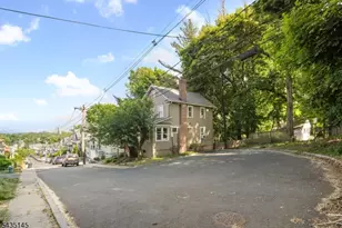 51 Ridgehurst Rd, West Orange Township, NJ 07052 - Photo 23