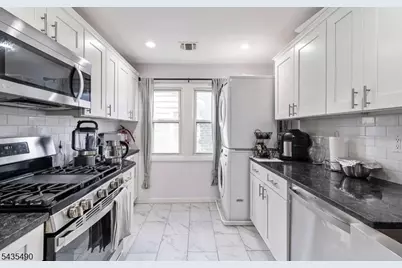 106 Speer Ave #3, Clifton, NJ 07013 - Photo 3
