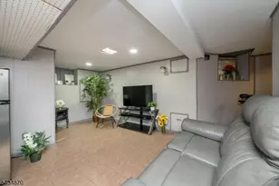 829-831 S 13th St, Newark, NJ 07108 - Photo 37