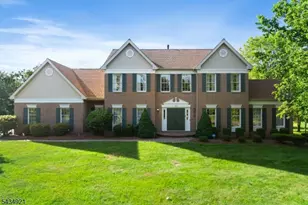 12 Montfort Dr, Montgomery Township, NJ 08502 - Photo 3