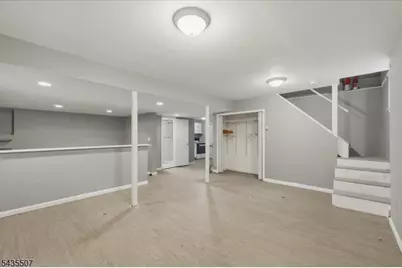 17 Village Way #6, Vernon Twp., NJ 07462 - Photo 23