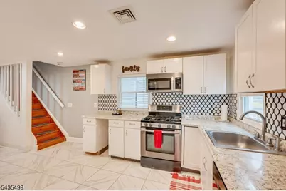 47 Maple St, South River, NJ 08882 - Photo 13