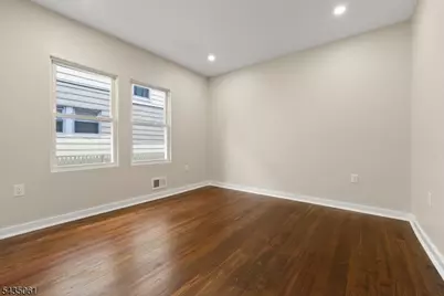 218 Ampere Pkwy, Bloomfield, NJ 07003 - Photo 13