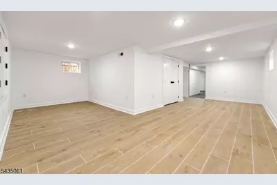 218 Ampere Pkwy, Bloomfield, NJ 07003 - Photo 35