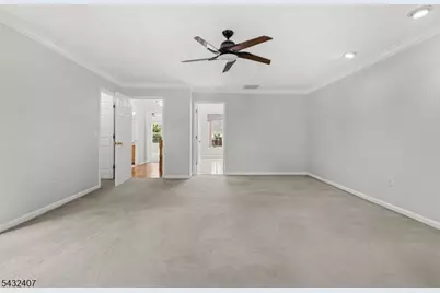 33 E Burgess Dr, Piscataway Township, NJ 08854 - Photo 27