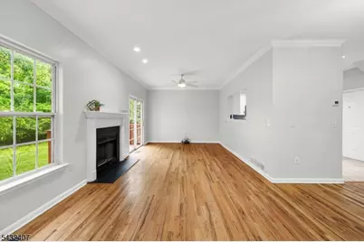 33 E Burgess Dr, Piscataway Township, NJ 08854 - Photo 7