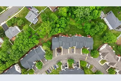 33 E Burgess Dr, Piscataway Township, NJ 08854 - Photo 45