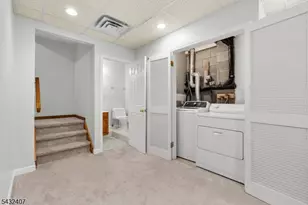 33 E Burgess Dr, Piscataway Township, NJ 08854 - Photo 33