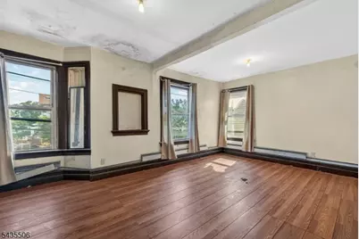 366 7th Ave W, Newark, NJ 07107 - Photo 29