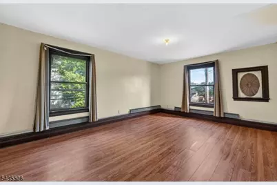 366 7th Ave W, Newark, NJ 07107 - Photo 27