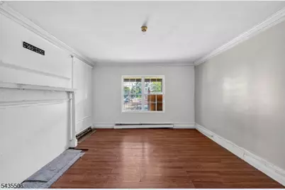 366 7th Ave W, Newark, NJ 07107 - Photo 13