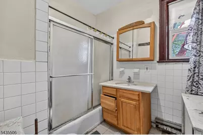 366 7th Ave W, Newark, NJ 07107 - Photo 31