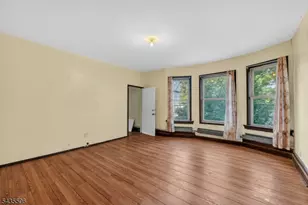 366 7th Ave W, Newark, NJ 07107 - Photo 21