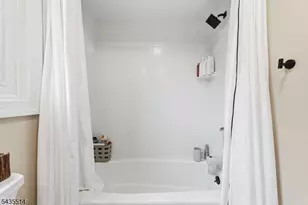 25 Fells Manor Rd, Caldwell, NJ 07006 - Photo 29