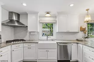 25 Fells Manor Rd, Caldwell, NJ 07006 - Photo 15