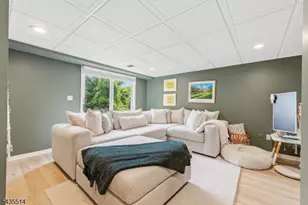 25 Fells Manor Rd, Caldwell, NJ 07006 - Photo 31